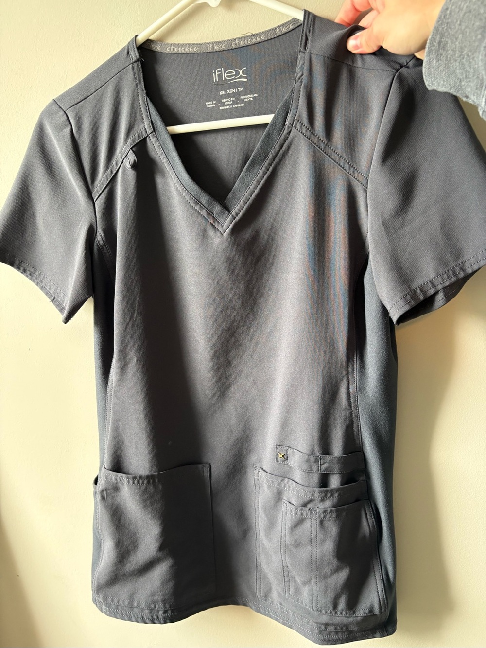Cherokee iFlex Gray V-Neck Scrub Top